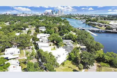 2728 N Ridgewood Avenue #1, Tampa, FL 33602 - Photo 2