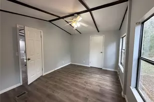 8824 Overlook Dr, Wesley Chapel, FL 33545 - Photo 16
