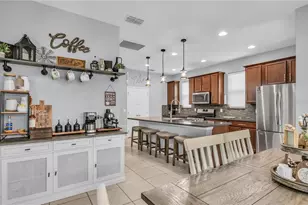 7238 Milestone Dr, Apollo Beach, FL 33572 - Photo 10