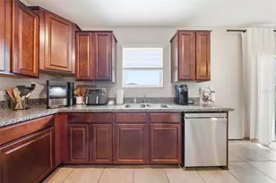 4910 Babbling Brook Ln, Wimauma, FL 33598 - Photo 18