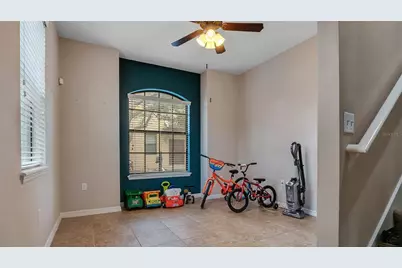 10235 Villa Palazzo Court, Tampa, FL 33615 - Photo 12