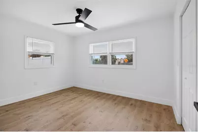 3223 73rd Street N, Saint Petersburg, FL 33710 - Photo 22