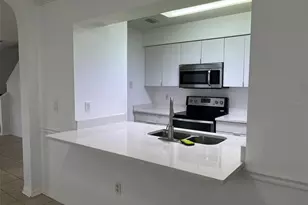 641 Kensington Lake Cir, Brandon, FL 33511 - Photo 6