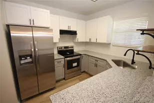 1575 Blue Magnolia Rd, Brandon, FL 33510 - Photo 8