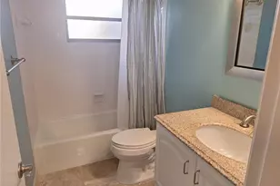 6912 W Country Club Dr N, Sarasota, FL 34243 - Photo 22