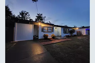 995 Emerald Drive, Mount Dora, FL 32757 - Photo 1