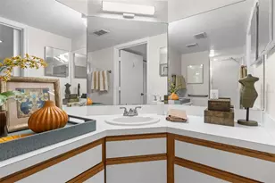 2323 Feather Sound Dr, Clearwater, FL 33762 - Photo 20