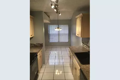 1418 Cloverfield Drive, Brandon, FL 33511 - Photo 4