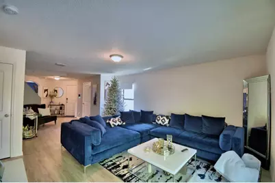 6286 Manitoba Drive, Lakeland, FL 33805 - Photo 2