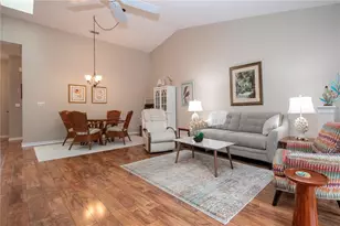 702 Staffordshire Ln, Sun City Center, FL 33573 - Photo 18