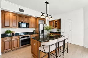 100 Beach Dr NE, Saint Petersburg, FL 33701 - Photo 12