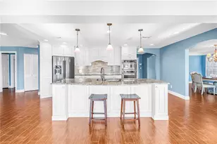 1964 Massachusetts Ave NE, Saint Petersburg, FL 33703 - Photo 8