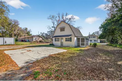 902 Two Houses Lane, Seffner, FL 33584 - Photo 4