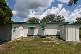 34904 Fraser St, Ridge Manor, FL 33523 - Photo 4