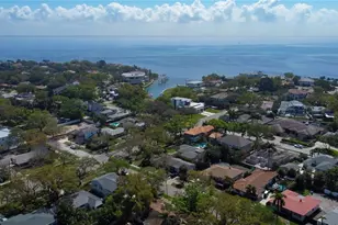 218 Appian Way NE, Saint Petersburg, FL 33704 - Photo 16