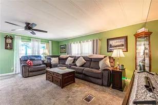 39437 Elgin Dr, Zephyrhills, FL 33542 - Photo 20