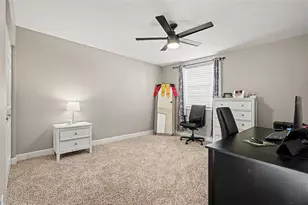 10618 Hatteras Dr, Tampa, FL 33615 - Photo 30