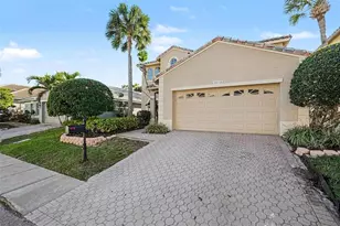 10618 Hatteras Dr, Tampa, FL 33615 - Photo 2