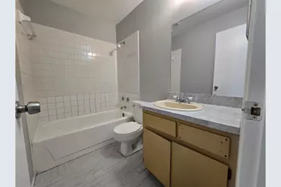 920 Otto Villa Place, Tampa, FL 33612 - Photo 10