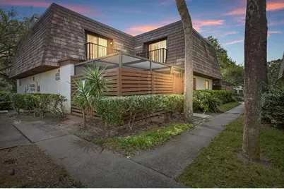 15202 W Pond Woods Drive, Tampa, FL 33618 - Photo 1