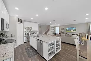 8307 Olive Brook Dr, Wesley Chapel, FL 33545 - Photo 10