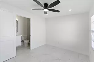 8205 Tanglewood Ln, Tampa, FL 33615 - Photo 28