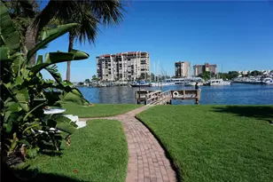 9715 Harrell Ave, Treasure Island, FL 33706 - Photo 2