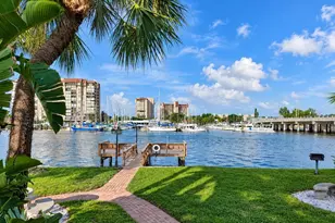 9715 Harrell Ave, Treasure Island, FL 33706 - Photo 4