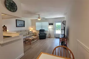 9715 Harrell Ave, Treasure Island, FL 33706 - Photo 8