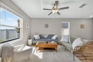 416 Royal Empress Dr, Ruskin, FL 33570 - Photo 6