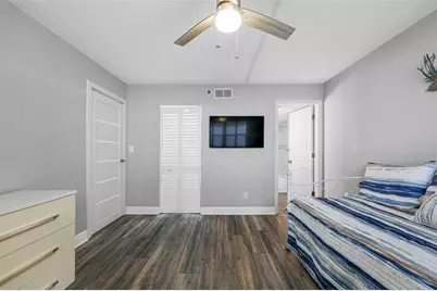 14900 Gulf Boulevard #304, Madeira Beach, FL 33708 - Photo 20