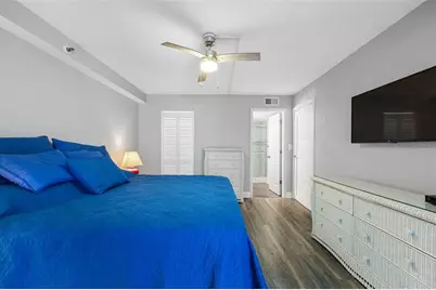 14900 Gulf Boulevard #304, Madeira Beach, FL 33708 - Photo 16