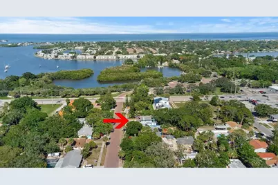 626 37th Avenue S, Saint Petersburg, FL 33705 - Photo 4