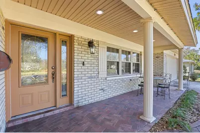 807 W Russell Drive, Plant City, FL 33563 - Photo 2