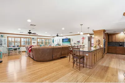 807 W Russell Drive, Plant City, FL 33563 - Photo 12