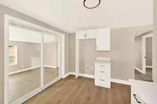 3005 Cord St, Tampa, FL 33605 - Photo 10