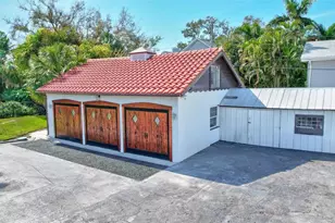 120 Park St N, Saint Petersburg, FL 33710 - Photo 76