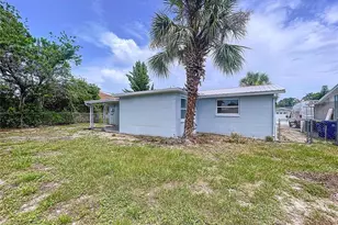 4326 Westwood Dr, Holiday, FL 34691 - Photo 10