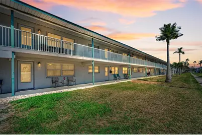 5257 81st Lane N #2, Saint Petersburg, FL 33709 - Photo 1