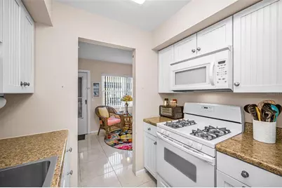 5257 81st Lane N #2, Saint Petersburg, FL 33709 - Photo 12