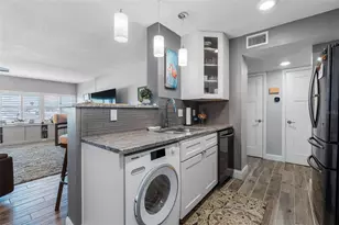 17400 Gulf Blvd, Redington Shores, FL 33708 - Photo 12