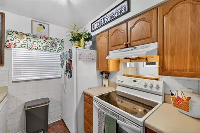 7006 Tidewater Trail, Tampa, FL 33619 - Photo 12