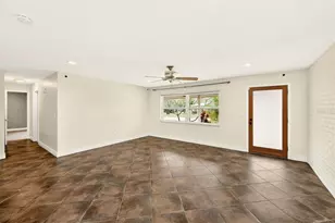 1465 Bayview Dr, Clearwater, FL 33756 - Photo 2