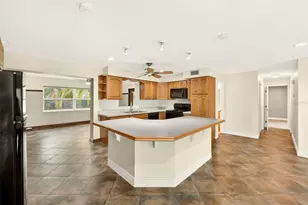 1465 Bayview Dr, Clearwater, FL 33756 - Photo 6