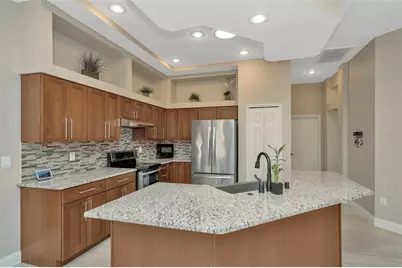 18810 Forest Glen Court, Tampa, FL 33647 - Photo 12