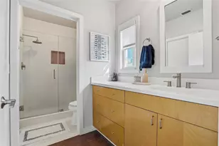 106 Fareham Pl N, Saint Petersburg, FL 33701 - Photo 22