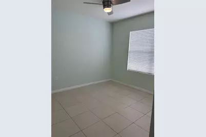 8216 Bilston Village Lane, Gibsonton, FL 33534 - Photo 18