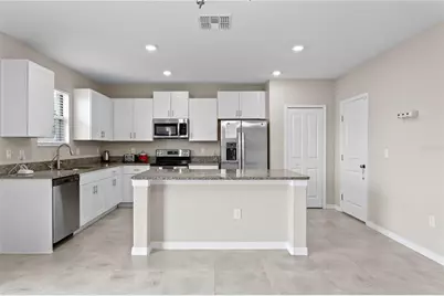 7109 Paradise Island Court, Sun City Center, FL 33573 - Photo 16