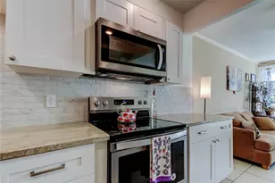 5095 Bay St NE, Saint Petersburg, FL 33703 - Photo 18