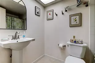 5095 Bay St NE, Saint Petersburg, FL 33703 - Photo 10